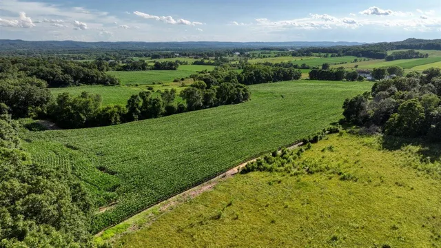 $1,476,000 | 0 Hammer Road, Sparta, WI 54656