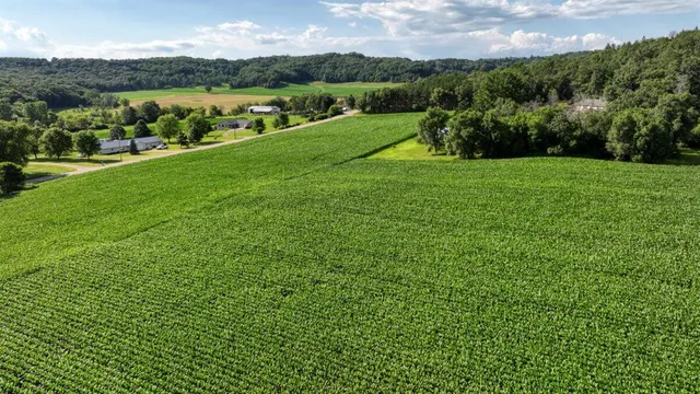 $1,476,000 | 0 Hammer Road, Sparta, WI 54656