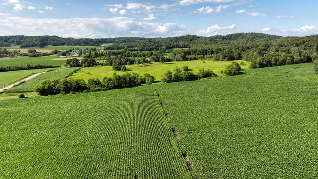 $1,476,000 | 0 Hammer Road, Sparta, WI 54656