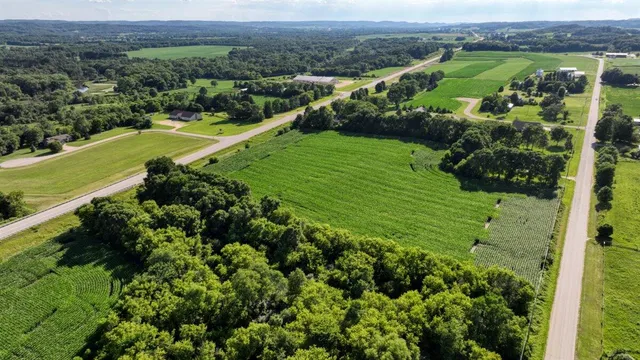 $1,476,000 | 0 Hammer Road, Sparta, WI 54656