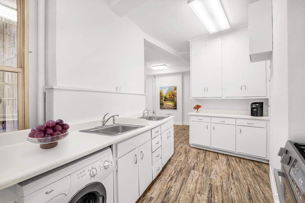 180 Riverside Drive, Unit 3B Manhattan, NY 10024 - Photo 3 of 14