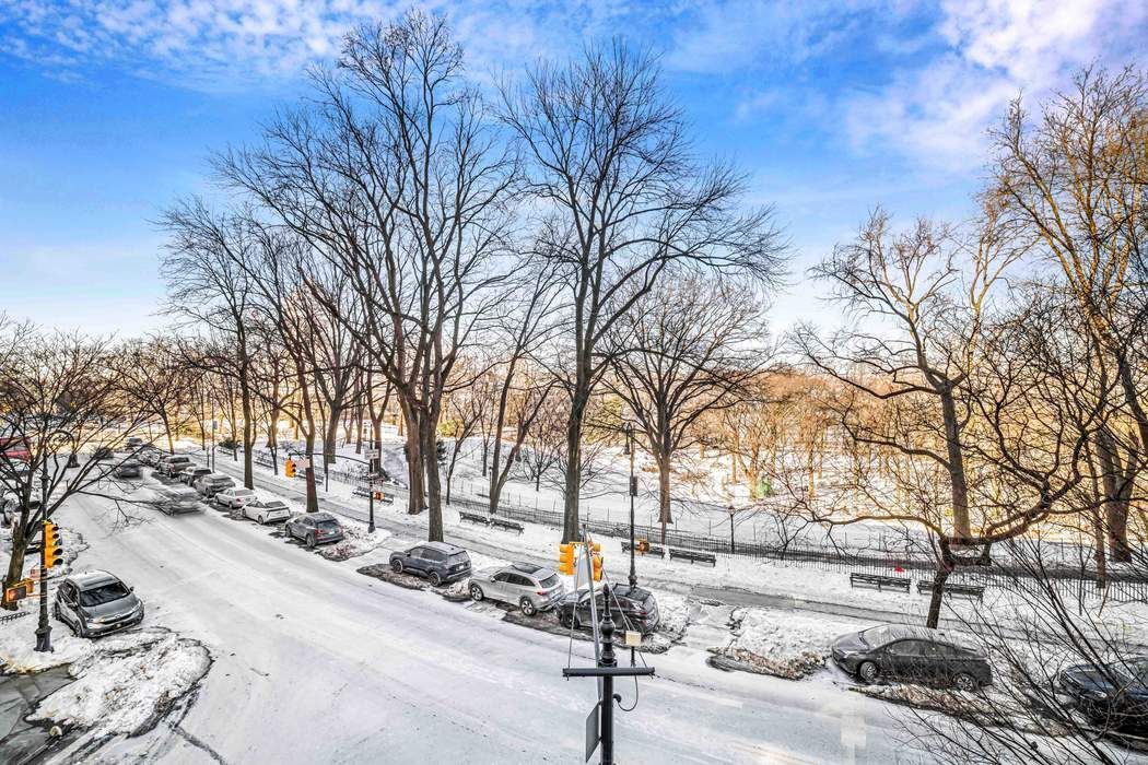 180 Riverside Drive, Unit 3B Manhattan, NY 10024 - Photo 6 of 14