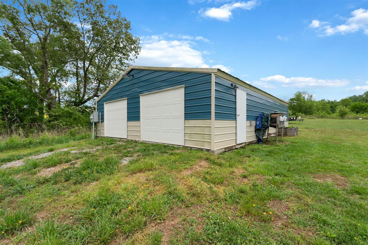 1089 New Grove Road Smiths Grove, KY 42171 - Photo 21 of 26 Gallery Image 21