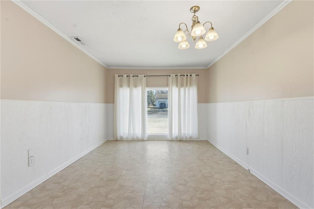 13302 11th Street Grandview, MO 64030 - Photo 13 of 30