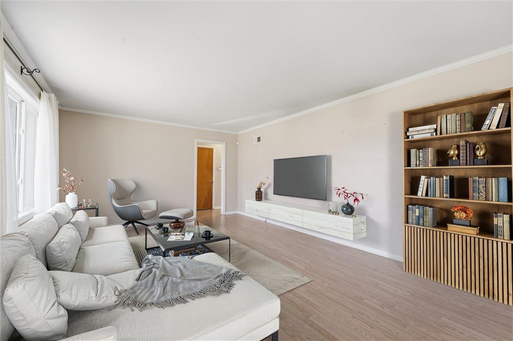 13302 11th Street Grandview, MO 64030 - Photo 4 of 30