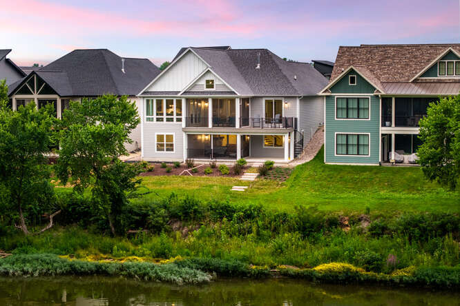 305 Leeward Way Ottawa, IL 61350 - Photo 14 of 53 a view of a house with pool and a yard