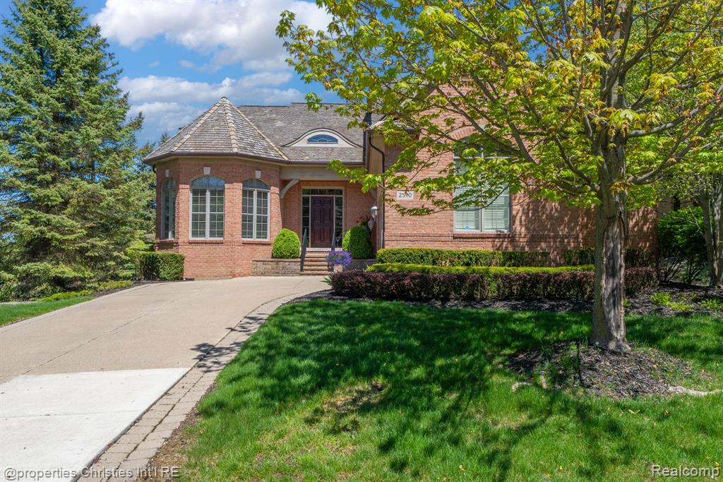 2590 Summerlin Court Rochester, MI 48306 - Photo 36 of 68 Gallery Image 36