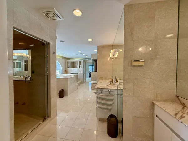 $1,125,000 | 4127 Kammel Road, La Crosse, WI 54601