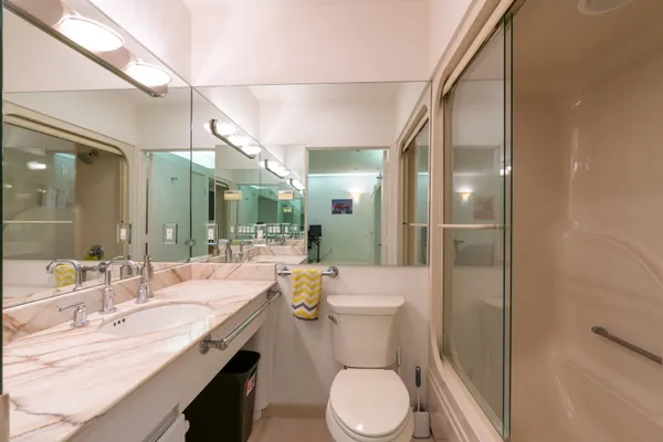 $1,125,000 | 4127 Kammel Road, La Crosse, WI 54601