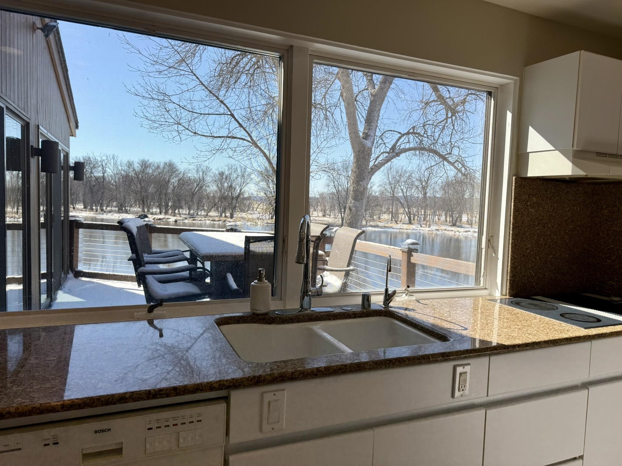 4127 Kammel Road La Crosse, WI 54601 - Photo 9 of 75