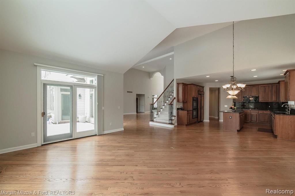 6968 Oakhurst Ridge Road Clarkston, MI 48348 - Photo 18 of 65
