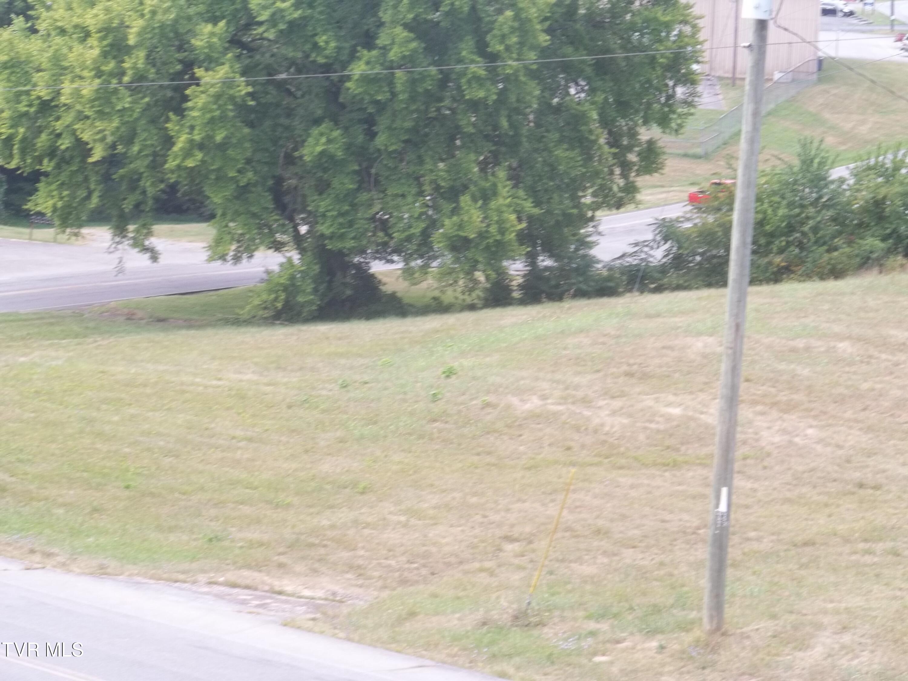 220 Silver Lake Road Church Hill, TN 37642 - Photo 4 of 13 100_1174