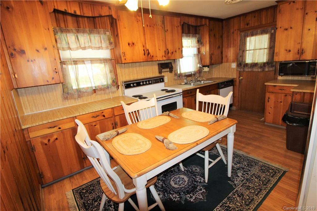 1315 Burrell Road Clover, SC 29710 - Photo 5 of 17 Gallery Image 5