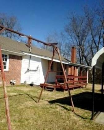300 Foundry Hill Road Puryear, TN 38251 - Photo 2 of 10 Gallery Image 2