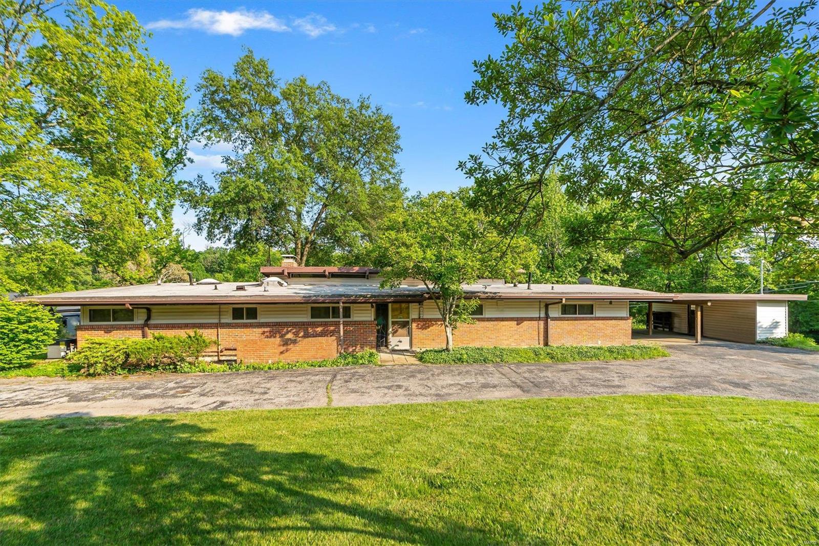 1960 Rayner Road St. Louis, MO 63122 - Photo 9 of 34 Gallery Image 9