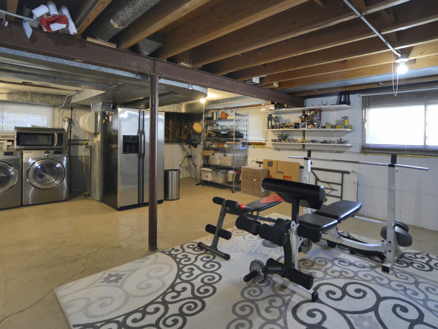 100 Ambleside Road Des Plaines, IL 60016 - Photo 14 of 15 a work room with furniture