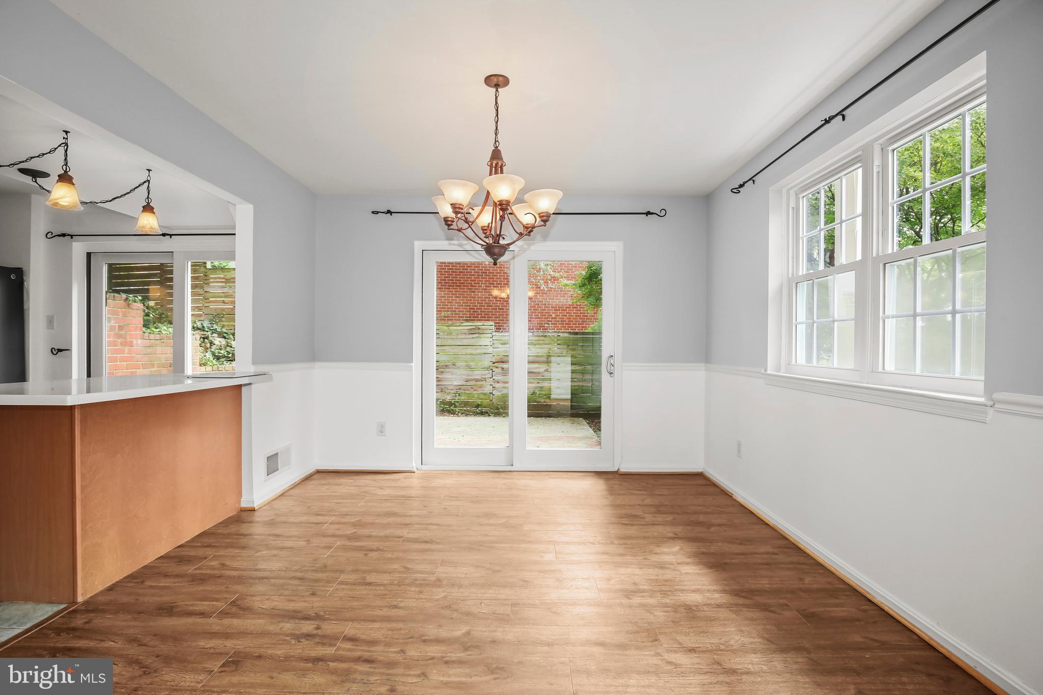 8510 Thames Street Springfield, VA 22151 - Photo 2 of 26