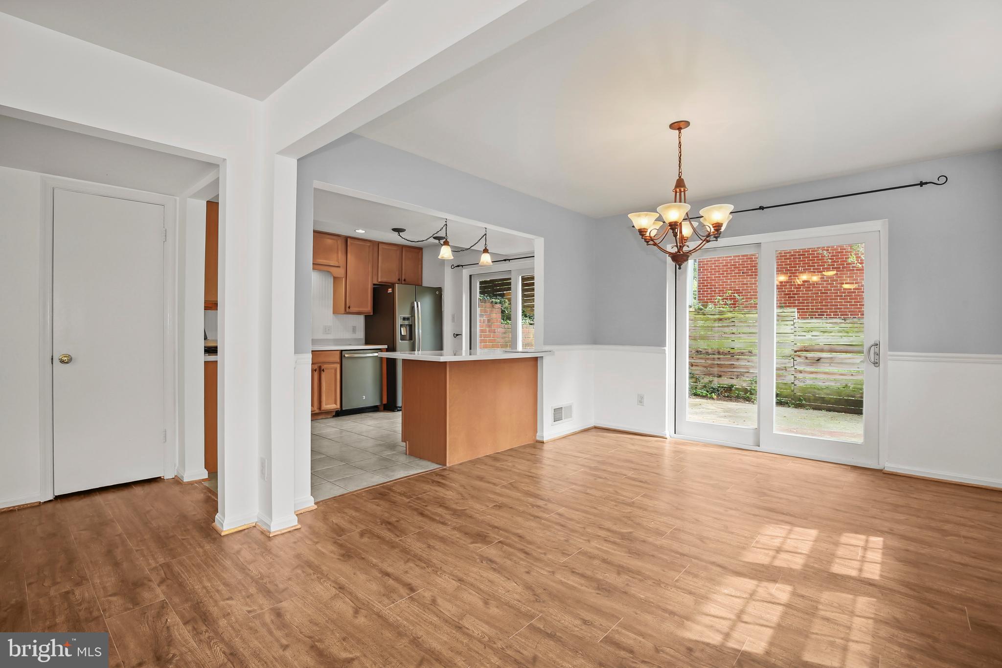 8510 Thames Street Springfield, VA 22151 - Photo 3 of 26