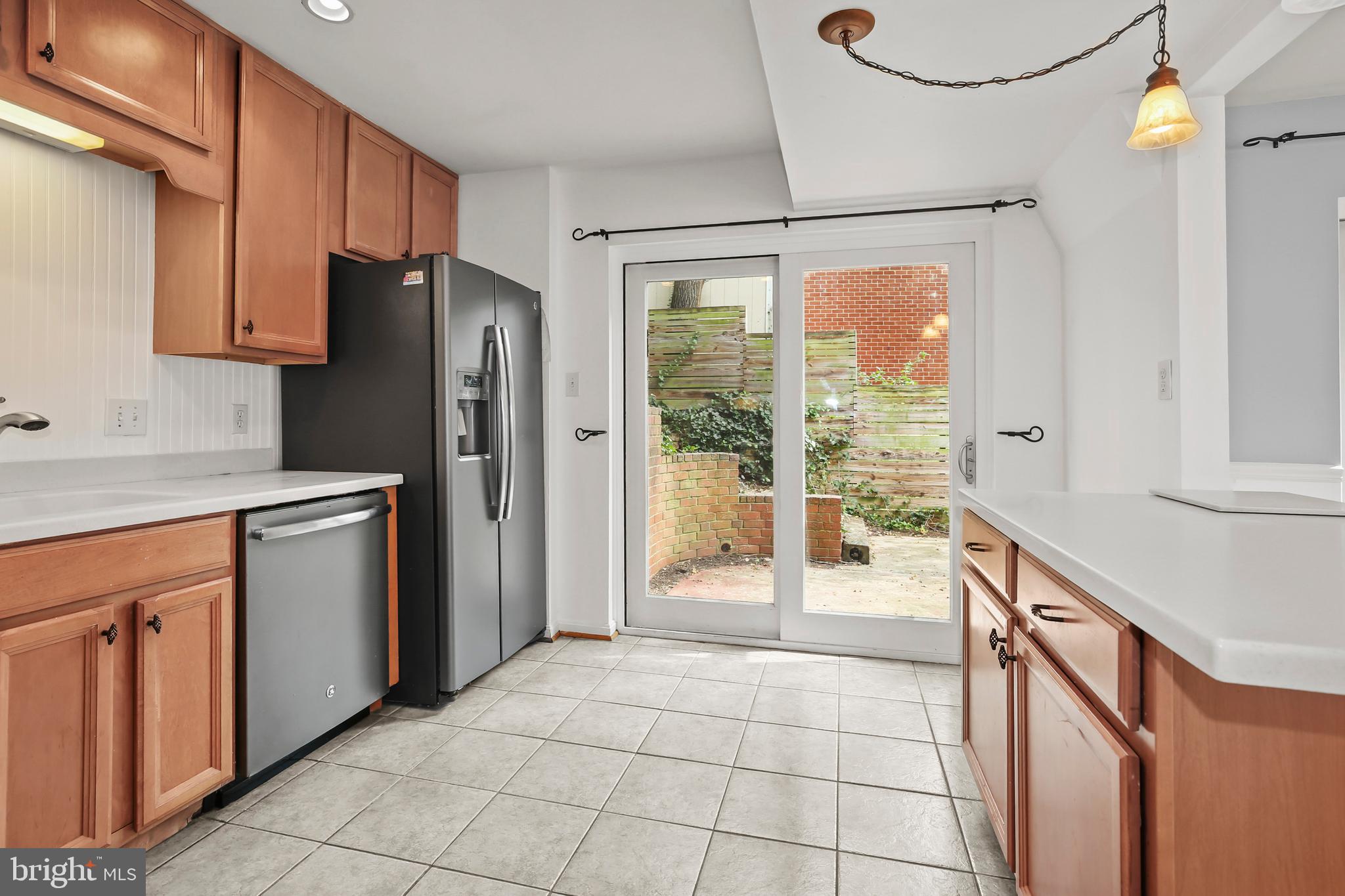 8510 Thames Street Springfield, VA 22151 - Photo 7 of 26