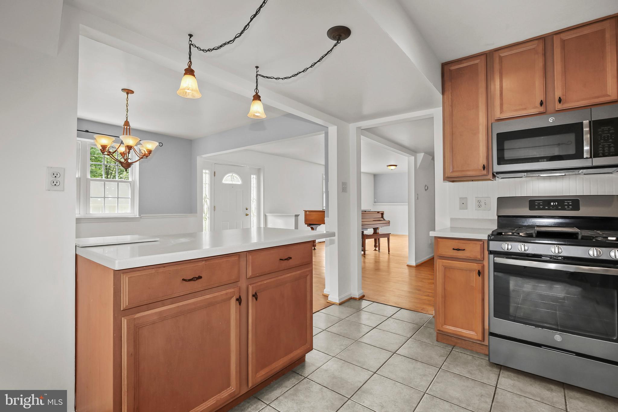 8510 Thames Street Springfield, VA 22151 - Photo 8 of 26
