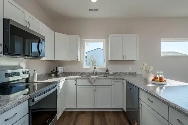 $299,900 | 3123 Nobel Drive, Mankato, MN 56001