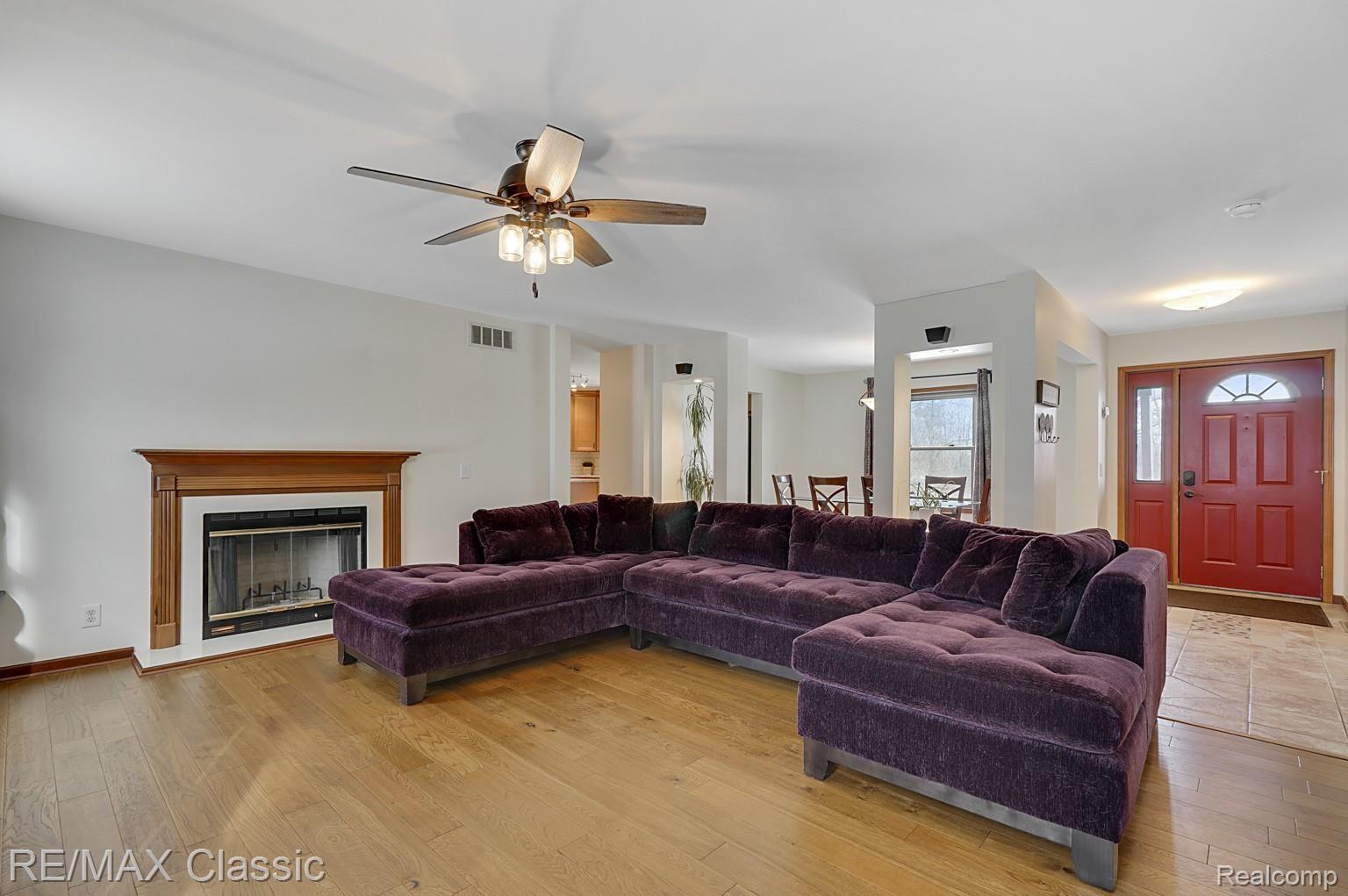 8725 Harris Road Dexter, MI 48130 - Photo 4 of 41 dsc05310-dsc05312.jpg