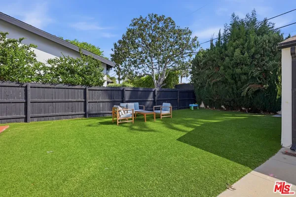 $12,995 | 1170 South Beverwil Drive, Los Angeles, CA 90035