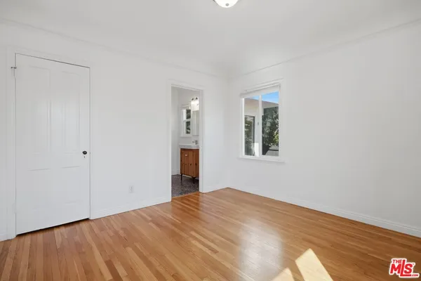 $12,995 | 1170 South Beverwil Drive, Los Angeles, CA 90035