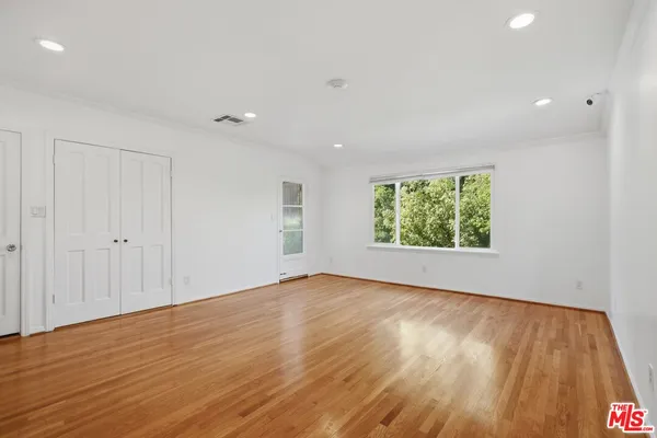 $12,995 | 1170 South Beverwil Drive, Los Angeles, CA 90035