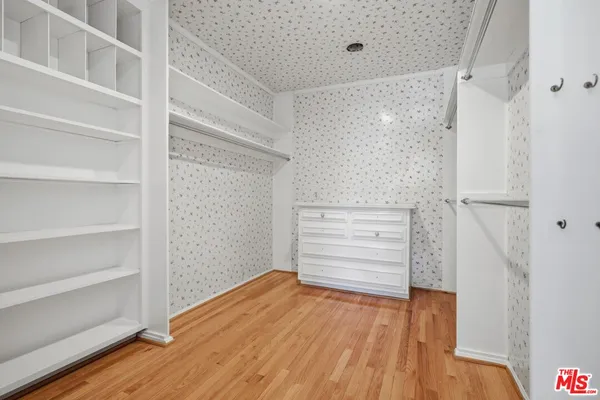 $12,995 | 1170 South Beverwil Drive, Los Angeles, CA 90035