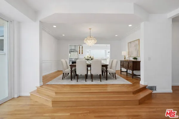 $12,995 | 1170 South Beverwil Drive, Los Angeles, CA 90035