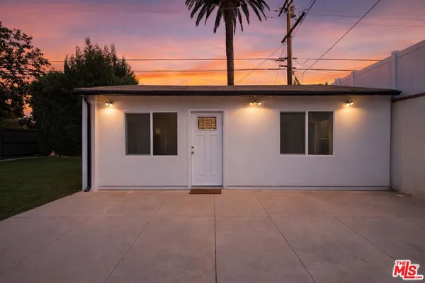 $12,995 | 1170 South Beverwil Drive, Los Angeles, CA 90035