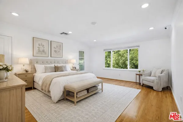 $12,995 | 1170 South Beverwil Drive, Los Angeles, CA 90035