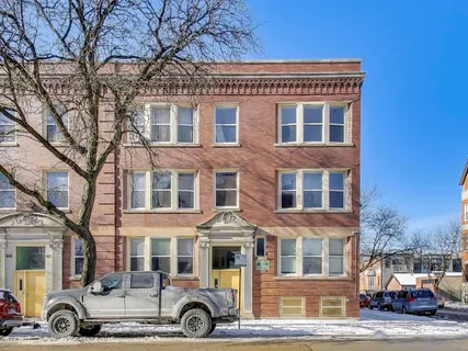 $240,000 | 5000 South Champlain Avenue, Unit 3, Chicago, IL 60615