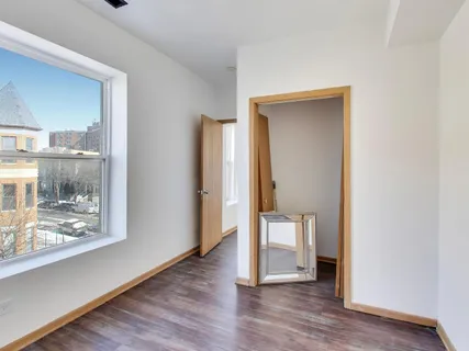 $240,000 | 5000 South Champlain Avenue, Unit 3, Chicago, IL 60615