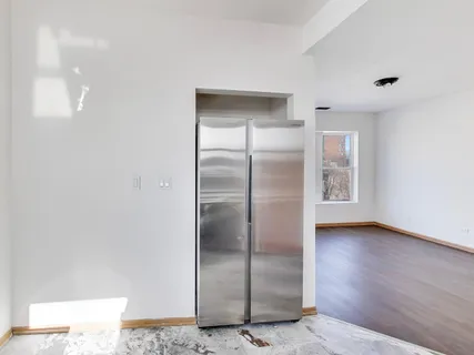 $240,000 | 5000 South Champlain Avenue, Unit 3, Chicago, IL 60615