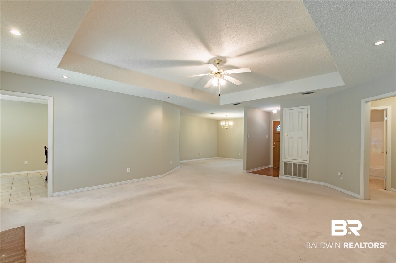 200 Lakeview Loop Daphne, AL 36526 - Photo 10 of 37