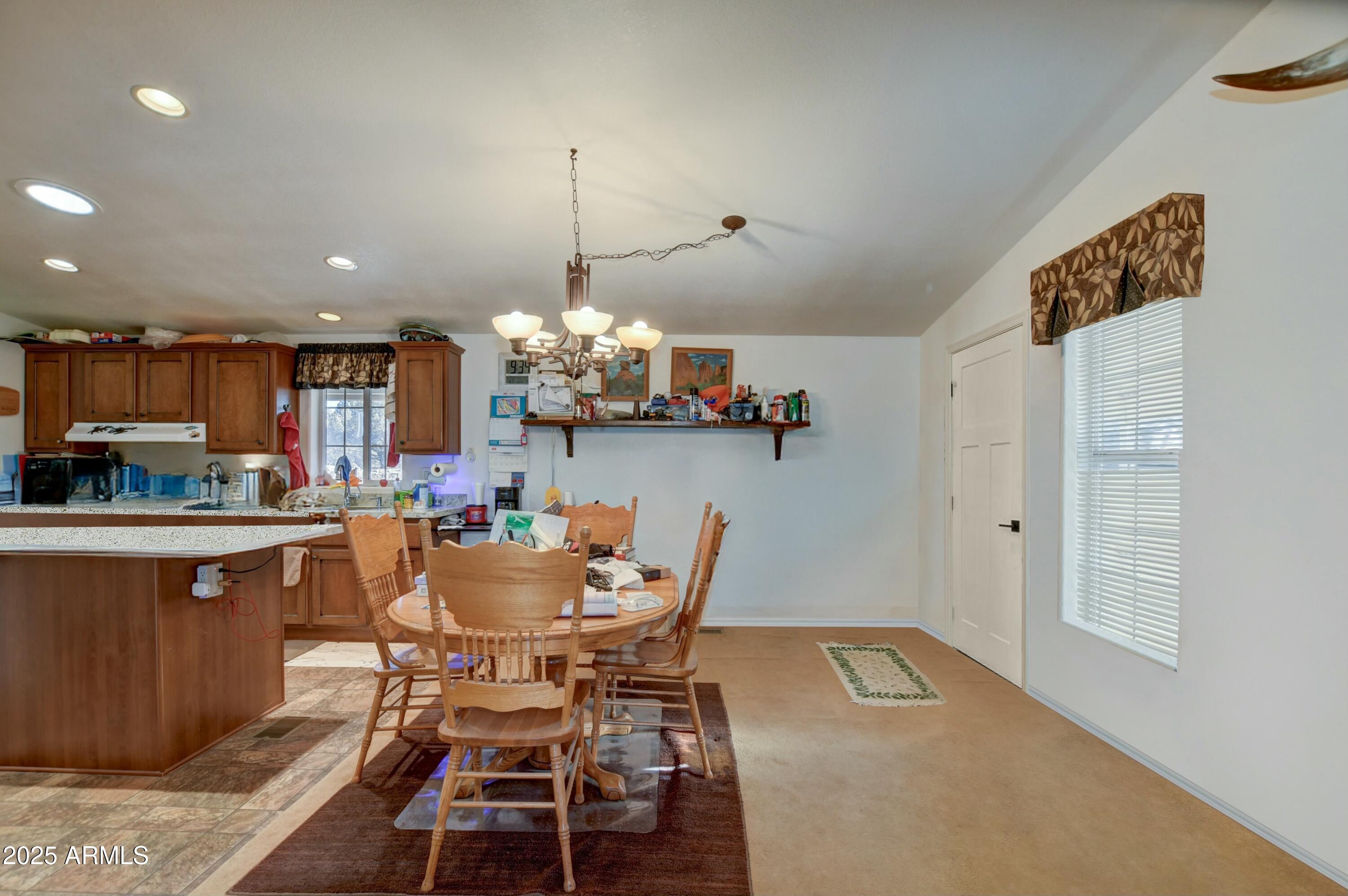 10777 West Raging Crab Road Seligman, AZ 86337 - Photo 13 of 45 Dining room