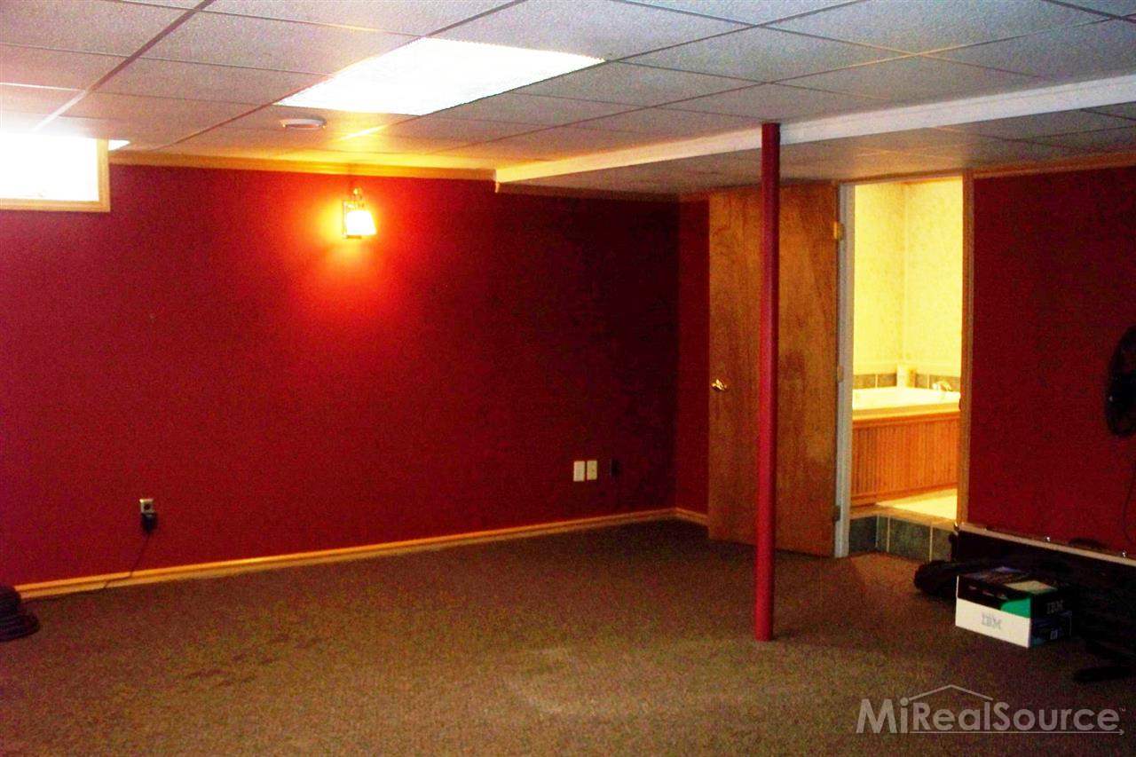 5290 River Road East China, MI 48054 - Photo 28 of 35 31228952-27.JPG