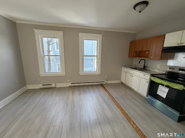 $1,900 | 143 Congress Avenue, Unit 2, Waterbury, CT 06708