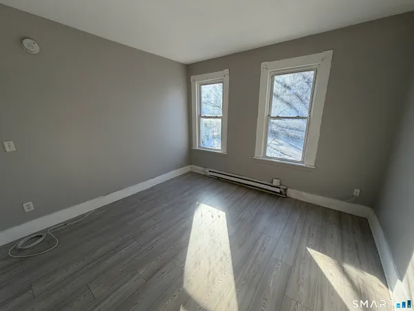 $1,900 | 143 Congress Avenue, Unit 2, Waterbury, CT 06708
