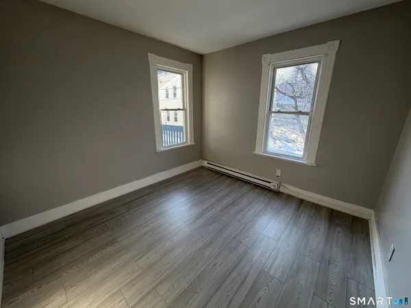 $1,900 | 143 Congress Avenue, Unit 2, Waterbury, CT 06708