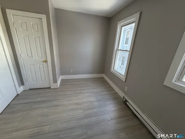 $1,900 | 143 Congress Avenue, Unit 2, Waterbury, CT 06708