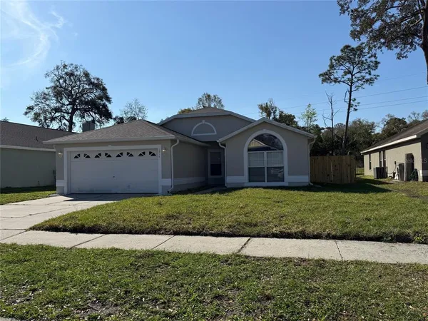 $2,200 | 1814 Windsor Oak Drive, Apopka, FL 32703