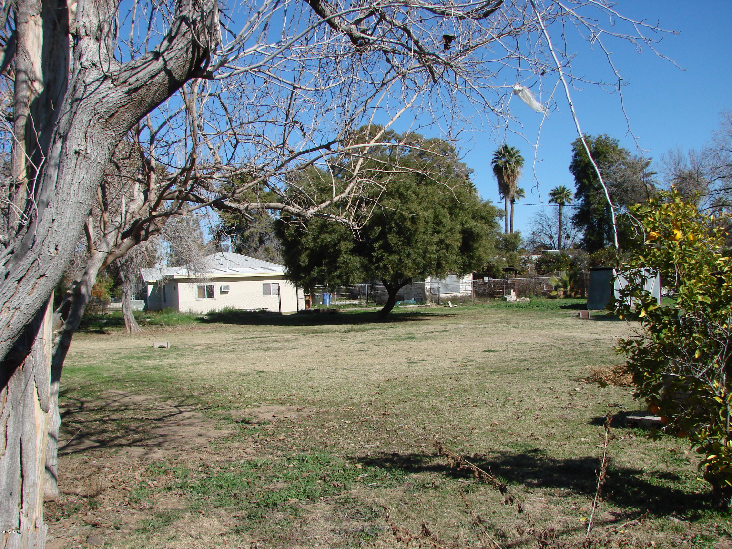 105 East Carter Road Phoenix, AZ 85042 - Photo 4 of 17 DSC02501