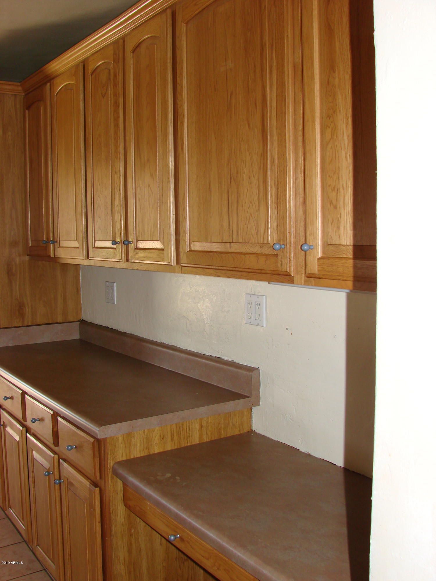 105 East Carter Road Phoenix, AZ 85042 - Photo 6 of 17 DSC02505