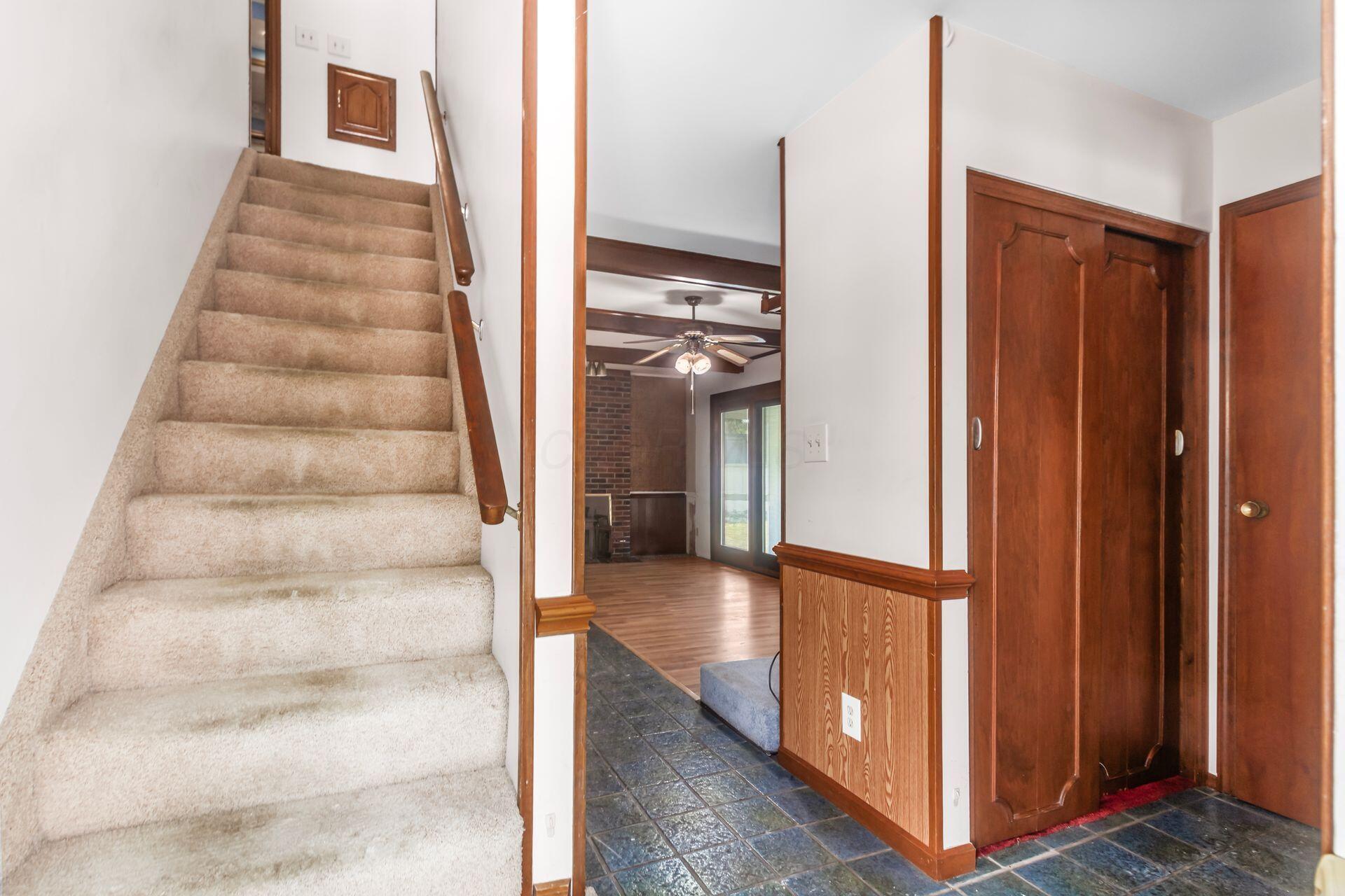 1720 Kenwick Road Columbus, OH 43209 - Photo 4 of 46