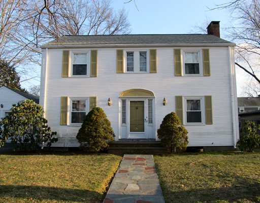 41 Bent Road East Providence, RI 02916 - Photo 1 of 12 Exterior Front.