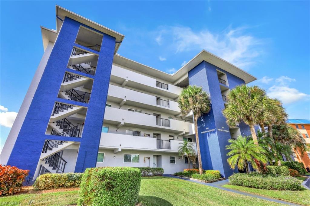 190 Pebble Beach Boulevard, Unit 502 Naples, FL 34113 - Photo 21 of 21 front view of a building