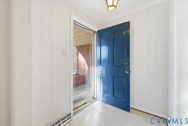 an empty room with mirror